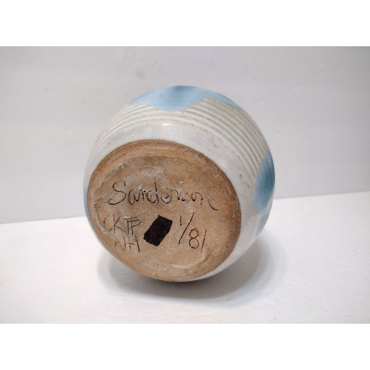 Richard Sanderson Toad Hall Pottery Vase, Hand Crafted Studio Artisan Signed Ceramics, Vintage 1980s, New Hampshire