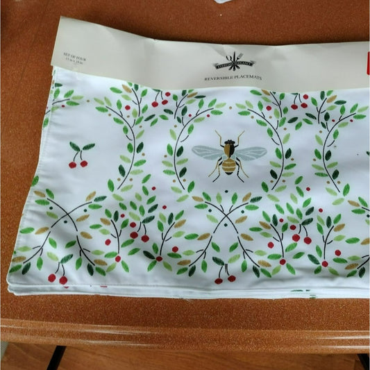 Reversible Fabric Placemats, Set of 4, Bee Vine Leaves Cherry Polyester NEW
