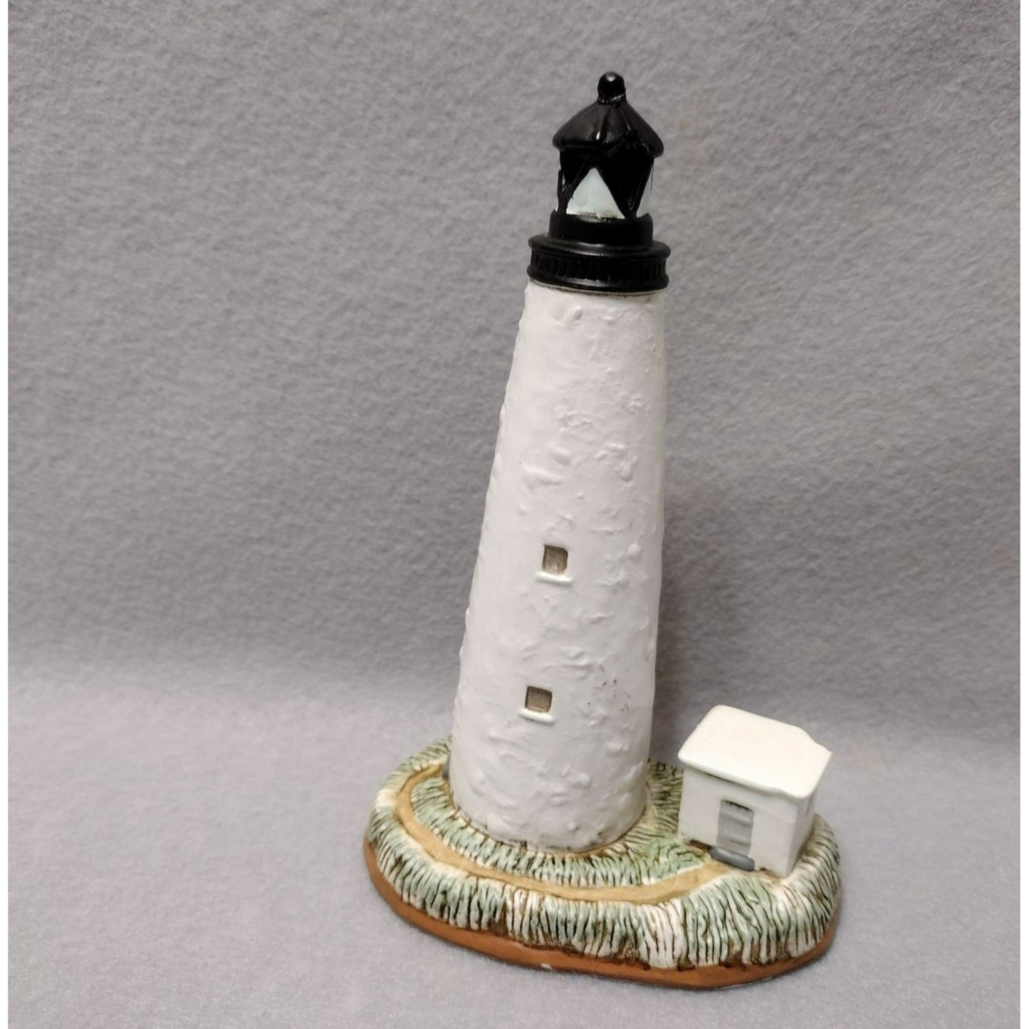 Geo Z Lefton 1994 Ocracoke Lighthouse Figurine NC 01405 Coastal Nautical CHIP