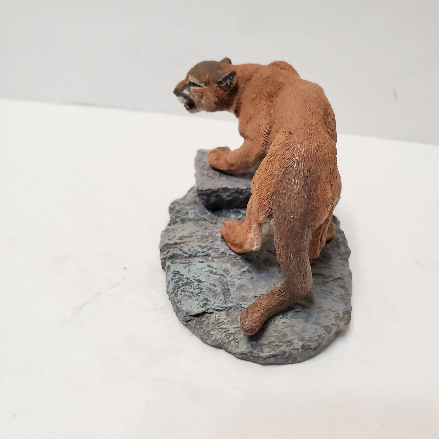 Franklin Mint 1987 Felis Concolor Cougar Sculpture Wildlife Preservation Trust Collection 4 Inches Crafted in Korea