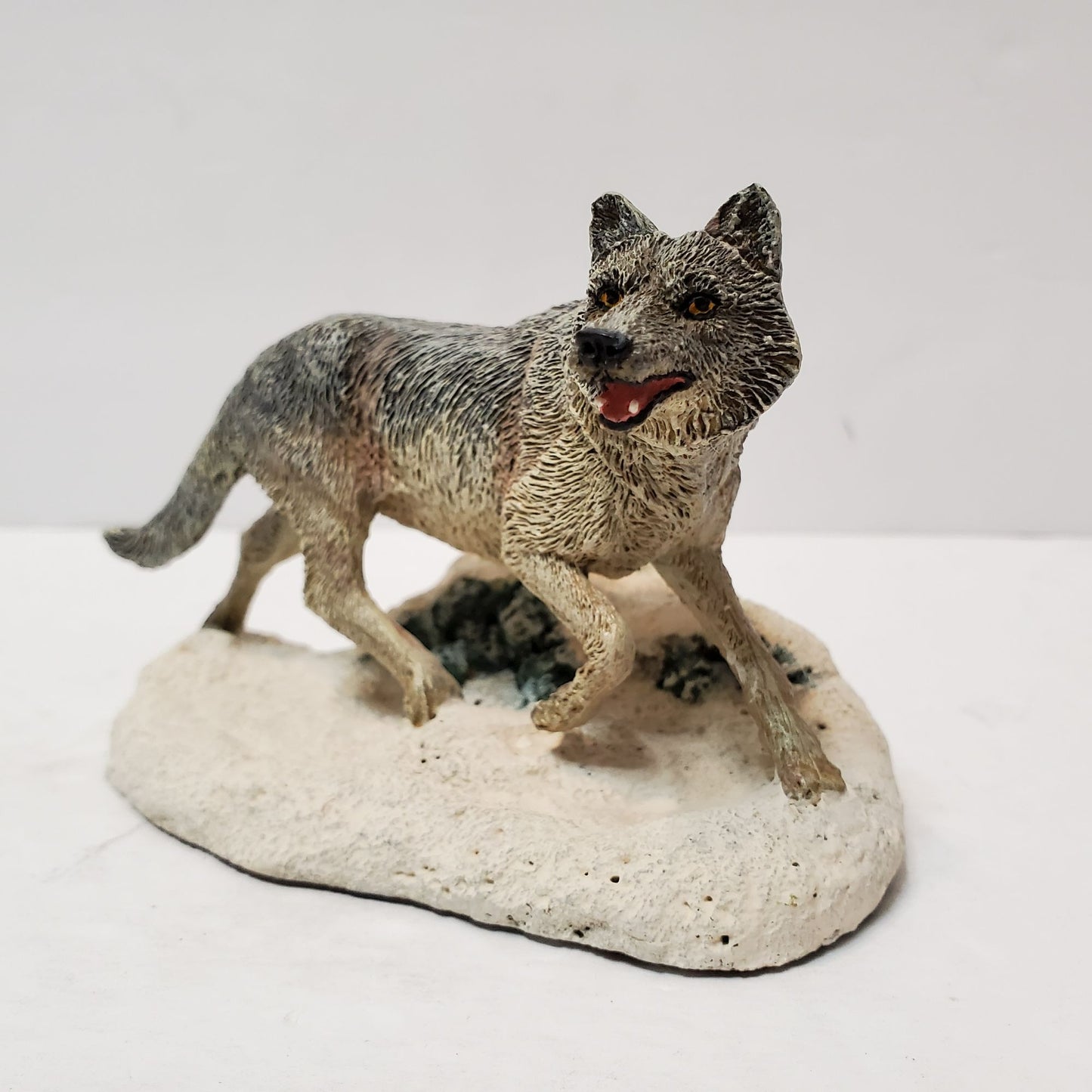 Franklin Mint Canis Lupus Wolf Figurine Wildlife Preservation Trust 1987 Sculpture 4 x 3 inch Collectible Decor