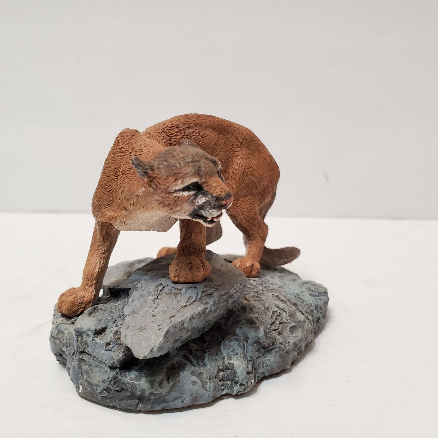 Franklin Mint 1987 Felis Concolor Cougar Sculpture Wildlife Preservation Trust Collection 4 Inches Crafted in Korea